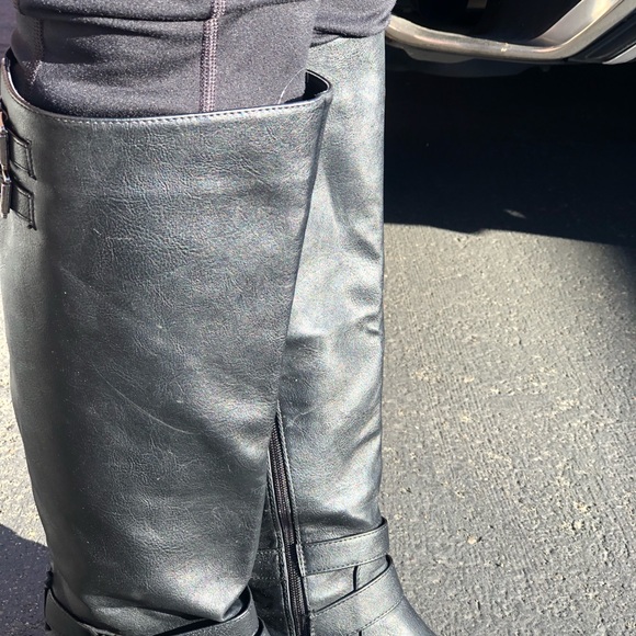 Hally Women’s Black Leather Buckle Boots Size 10 - Picture 8 of 11